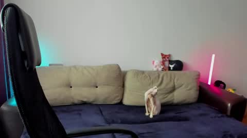 Snapshot of ostin_meoww chatting on 03/26/26, 04:07 Ostin online show from 03/26/26, 04:07