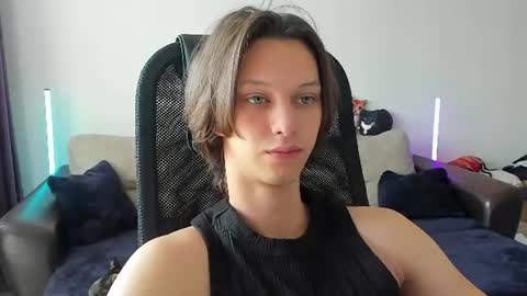 Snapshot of ostin_meoww chatting on 07/02/26, 09:37 Ostin online show from 07/02/26, 09:37