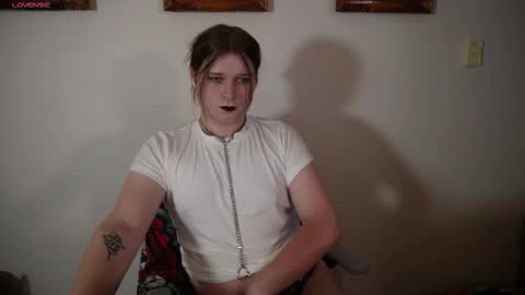 Snapshot of otherpuppy chatting on 11/30/25, 03:43 otherpuppy online show from 11/30/25, 03:43