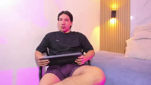 Snapshot of otto_andrew chatting on 03/23/26, 04:27 Otto Andrew online show from 03/23/26, 04:27