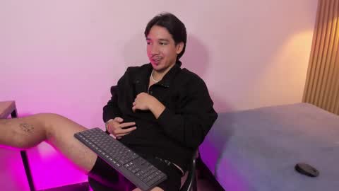 Snapshot of otto_andrew chatting on 03/27/26, 04:51 Otto Andrew online show from 03/27/26, 04:51