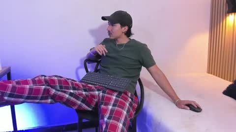 Snapshot of otto_andrew chatting on 04/03/26, 11:25 Otto Andrew online show from 04/03/26, 11:25