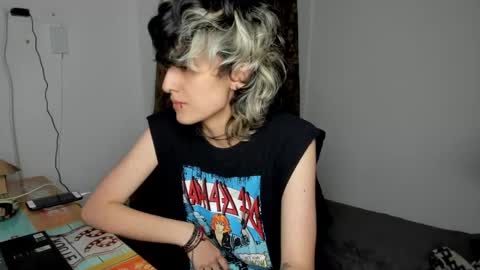 Otto 3 online show from 02/01/25, 04:03