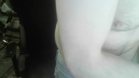 Snapshot of ouinnybis195625 chatting on 01/27/25, 02:13 ouinnybis195625 online show from 01/27/25, 02:13