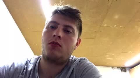 Snapshot of outflayd chatting on 11/08/25, 11:14 outflayd online show from 11/08/25, 11:14