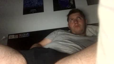 Snapshot of outflayd chatting on 11/12/25, 01:17 outflayd online show from 11/12/25, 01:17