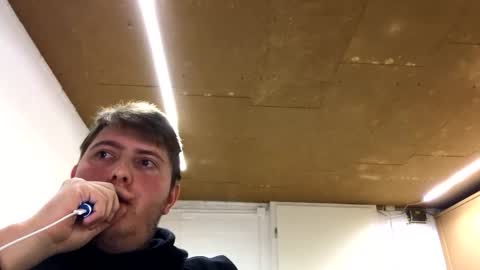 Snapshot of outflayd chatting on 12/04/25, 11:13 outflayd online show from 12/04/25, 11:13