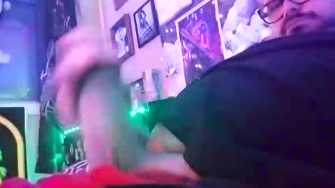 Snapshot of outlaw304 chatting on 12/02/24, 06:09 outlaw304 online show from 12/02/24, 06:09