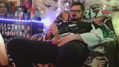 Snapshot of outlaw304 chatting on 12/25/24, 02:03 outlaw304 online show from 12/25/24, 02:03