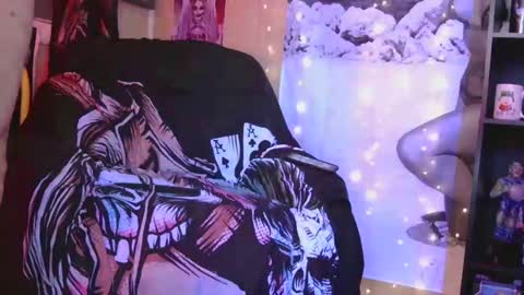 Snapshot of outlaw304 chatting on 02/11/25, 05:37 outlaw304 online show from 02/11/25, 05:37