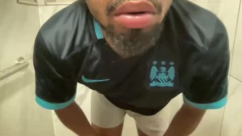 Snapshot of outofhisleague_ chatting on 09/24/25, 04:38 outofhisleague_ online show from 09/24/25, 04:38