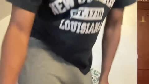 Snapshot of outofhisleague_ chatting on 10/16/25, 02:51 outofhisleague_ online show from 10/16/25, 02:51