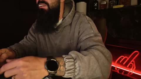 Snapshot of outofyourleague111 chatting on 12/19/25, 04:52 Lex online show from 12/19/25, 04:52