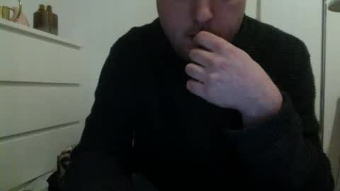 Snapshot of ovid231 chatting on 02/17/25, 06:48 92 online show from 02/17/25, 06:48