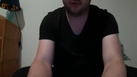 Snapshot of ovid231 chatting on 09/20/25, 05:47 92 online show from 09/20/25, 05:47