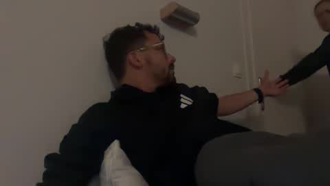 Snapshot of ovidius96 chatting on 10/21/25, 06:08 ovidius96 online show from 10/21/25, 06:08