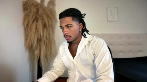 Snapshot of owen_222 chatting on 04/28/26, 10:37 Owen online show from 04/28/26, 10:37