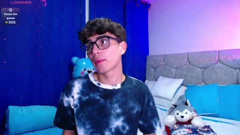 Owen  Independent model  online show from 12/13/24, 01:48