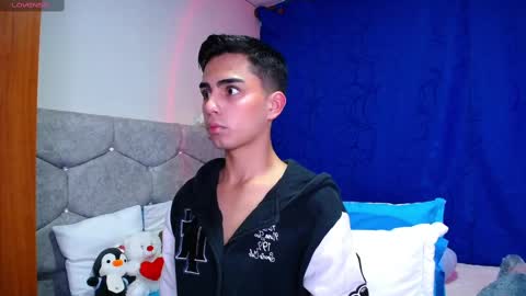 Owen  Independent model  online show from 09/14/25, 09:14