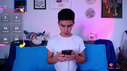 Owen  Independent model  online show from 09/27/25, 09:53