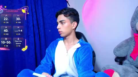 Snapshot of owenblue__ chatting on 04/20/26, 12:35 Owen Independent model online show from 04/20/26, 12:35