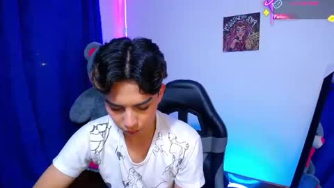 Snapshot of owenblue__ chatting on 06/09/26, 07:42 Owen Independent model online show from 06/09/26, 07:42