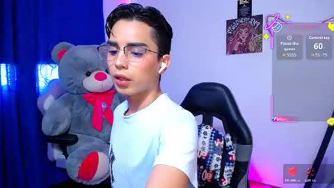 Snapshot of owenblue__ chatting on 06/24/26, 12:26 Owen Independent model online show from 06/24/26, 12:26
