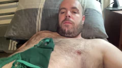 Owen2022 online show from 09/16/25, 06:14