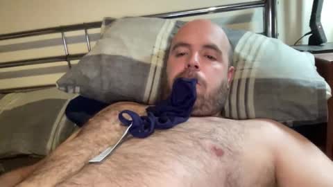 Owen2022 online show from 12/05/25, 07:17