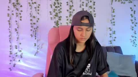 Snapshot of owenfoxx1 chatting on 02/10/26, 02:10 Owen foxx online show from 02/10/26, 02:10