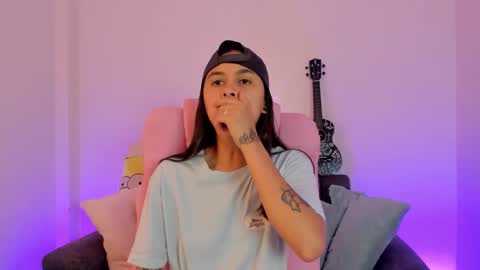 Snapshot of owenfoxx1 chatting on 03/15/26, 02:34 Owen foxx online show from 03/15/26, 02:34