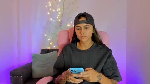 Snapshot of owenfoxx1 chatting on 04/29/26, 02:15 Owen foxx online show from 04/29/26, 02:15