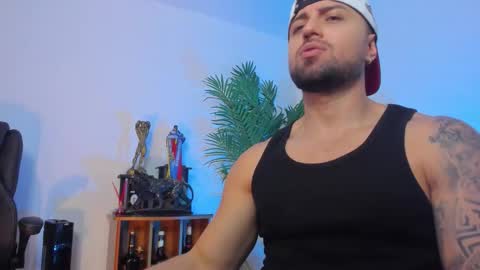 Maximus Owen online show from 10/24/25, 11:12