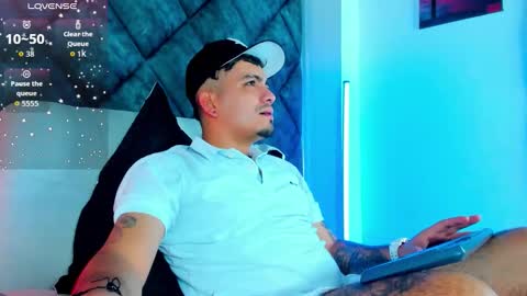 O W E N - S T O N E online show from 12/03/25, 12:36