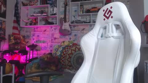 Mike online show from 03/04/25, 01:59