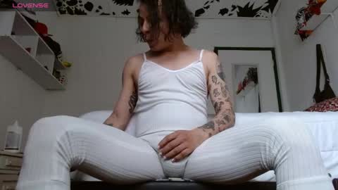Jeannifer online show from 05/26/26, 02:57