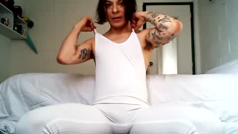 Snapshot of oxxy_jean chatting on 06/13/26, 12:25 Jeannifer online show from 06/13/26, 12:25