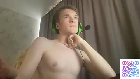 Snapshot of oydikey chatting on 02/12/25, 11:51 Oydin online show from 02/12/25, 11:51