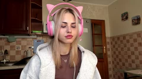 Eva online show from 05/09/26, 05:23