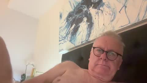 ozhairybearxxxx online show from 12/24/24, 11:28