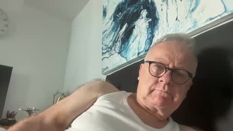 ozhairybearxxxx online show from 12/26/24, 10:41