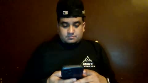 Snapshot of ozlo chatting on 03/30/26, 06:47 ozlo online show from 03/30/26, 06:47