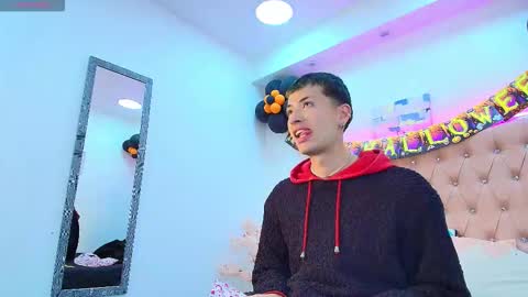 Dany Ozorio online show from 11/02/25, 03:42