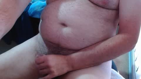 Snapshot of ozzieozzieoi chatting on 10/15/25, 01:17 HairyolOz online show from 10/15/25, 01:17