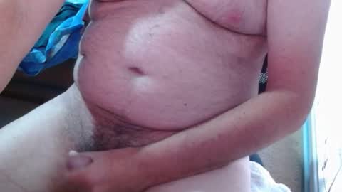 Snapshot of ozzieozzieoi chatting on 11/17/25, 01:55 HairyolOz online show from 11/17/25, 01:55