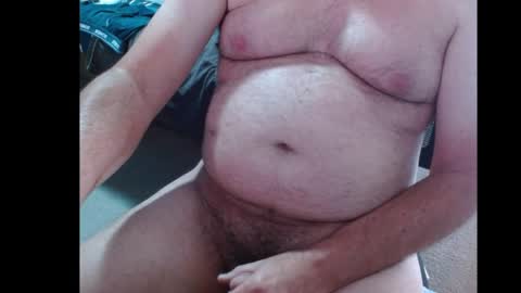 Snapshot of ozzieozzieoi chatting on 04/22/26, 02:25 HairyolOz online show from 04/22/26, 02:25