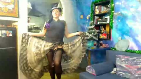 Snapshot of ozzy_helen chatting on 12/24/24, 06:39 Ozzy Helen online show from 12/24/24, 06:39