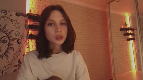 Snapshot of p0rsche911 chatting on 12/13/24, 06:05 Alice online show from 12/13/24, 06:05