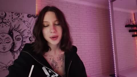 Snapshot of p0rsche911 chatting on 12/15/24, 05:53 Alice online show from 12/15/24, 05:53