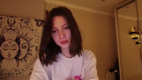 Snapshot of p0rsche911 chatting on 12/20/24, 08:01 Alice online show from 12/20/24, 08:01